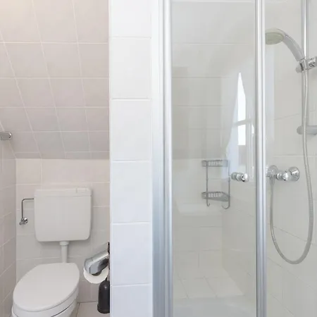 Hamburger Strasse 8b 公寓